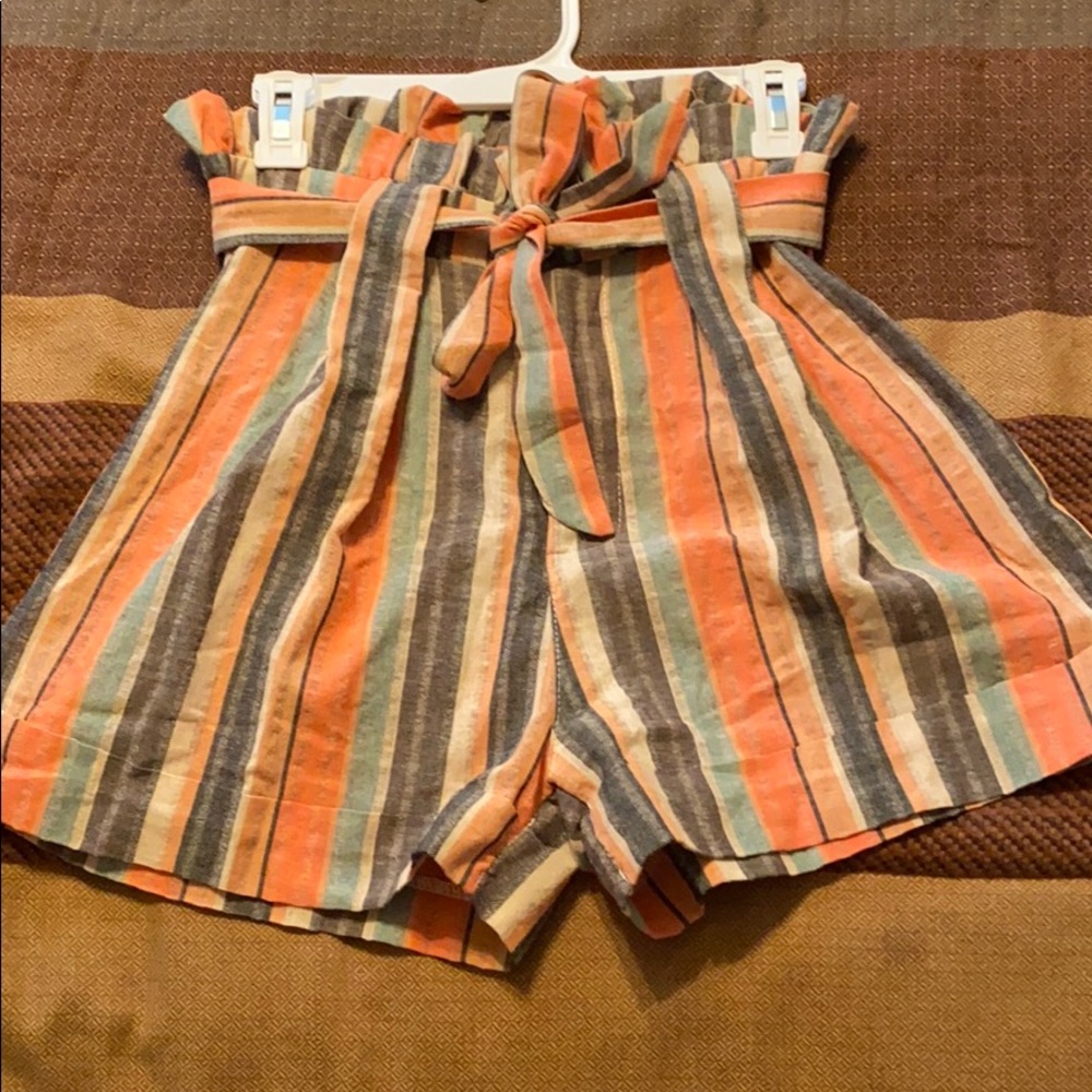 Shein stripe paper bag high waist shorts. Sz Med